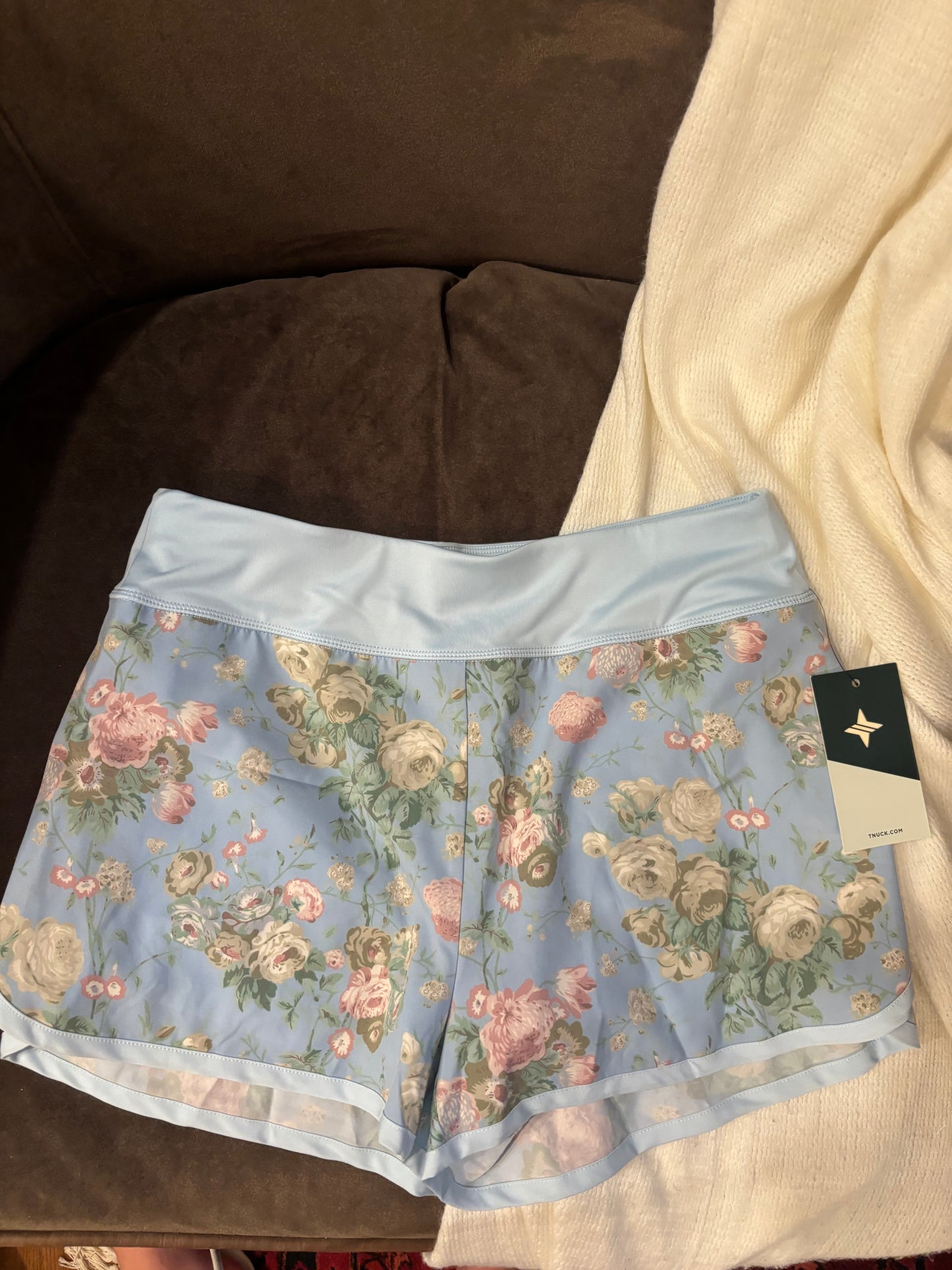 Tuckernuck blue floral workout set