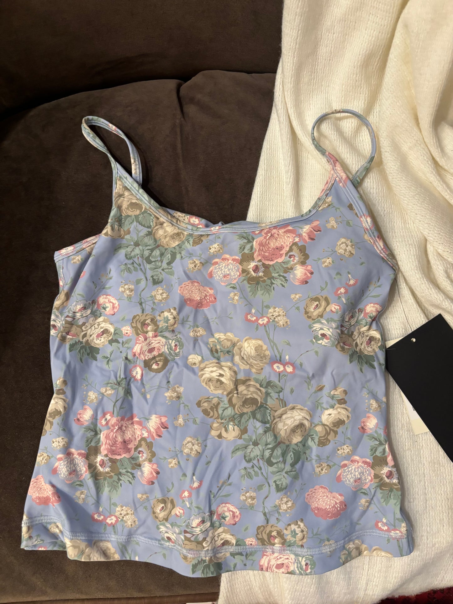 Tuckernuck blue floral workout set