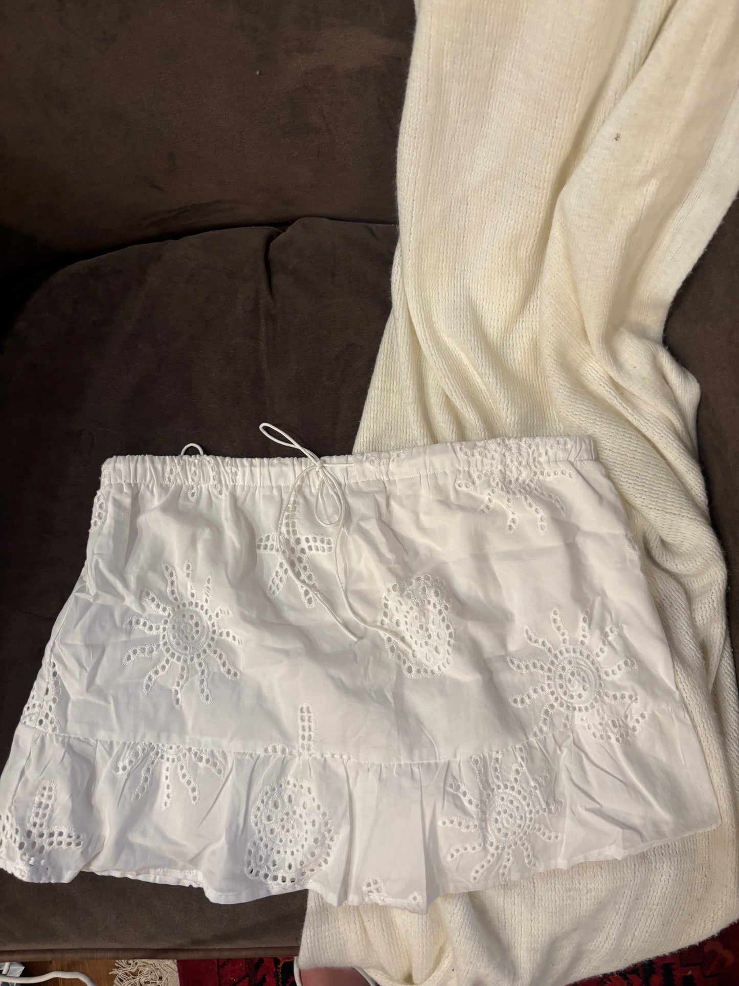 pretty garbage white top